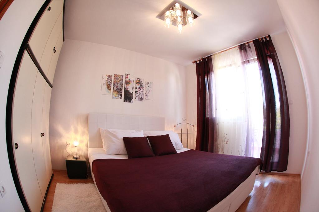 Apartment Yelena Rose West Задар Екстериор снимка