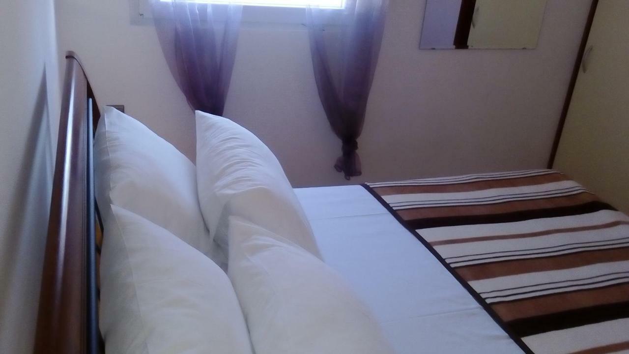 Apartment Yelena Rose West Задар Екстериор снимка