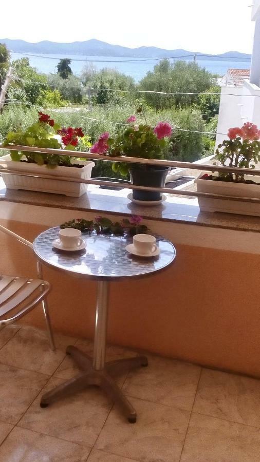 Apartment Yelena Rose West Задар Екстериор снимка
